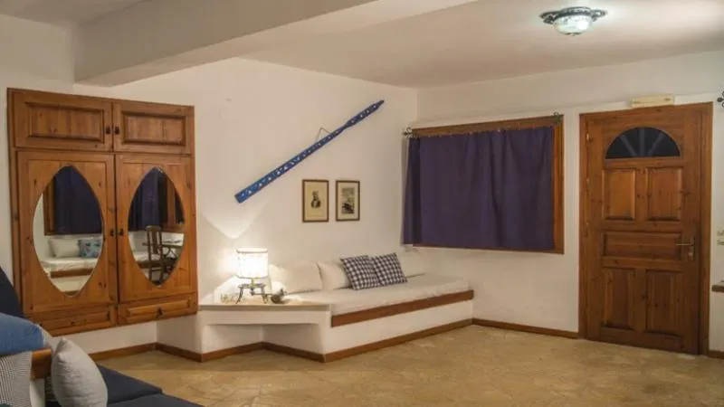 STUDIO SEA VIEW Room, Villa Iliatoras, Crete