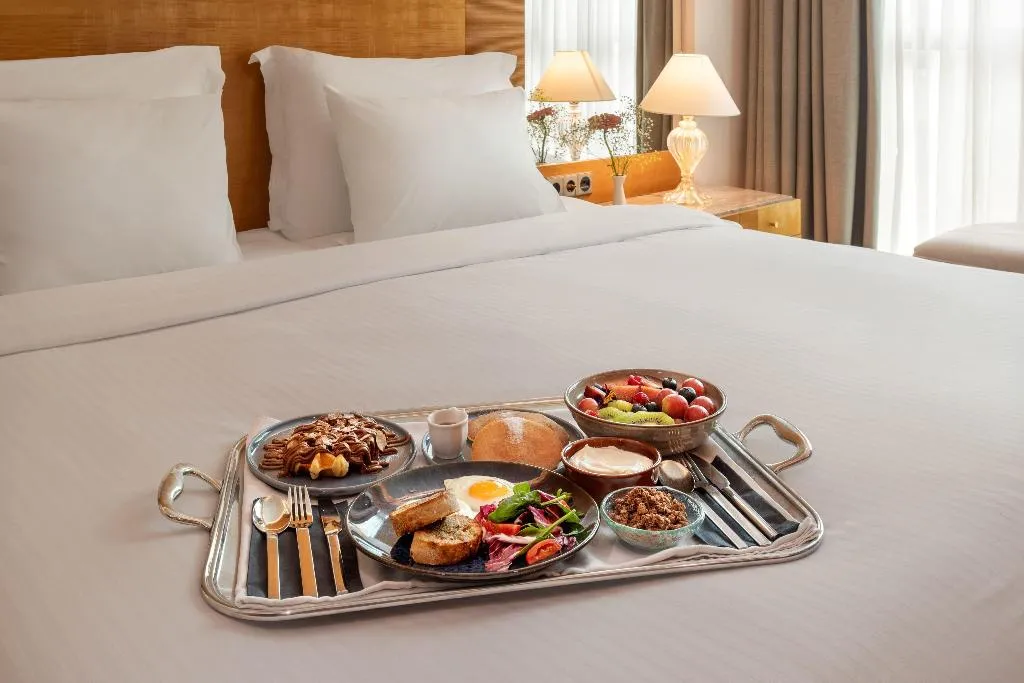 JUNIOR SUITE EXECUTIVE Room, Melia Athens, Athens