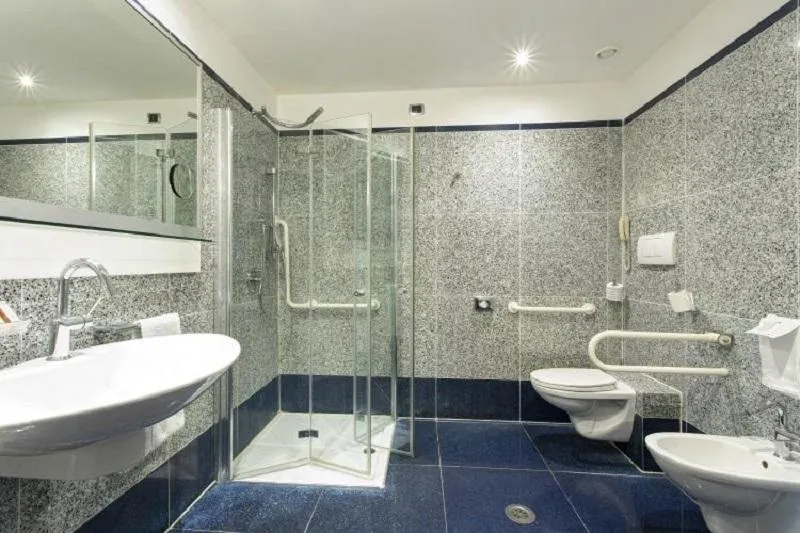 TRIPLE COMFORT Room, Best Western Plus Hotel Universo, Rome