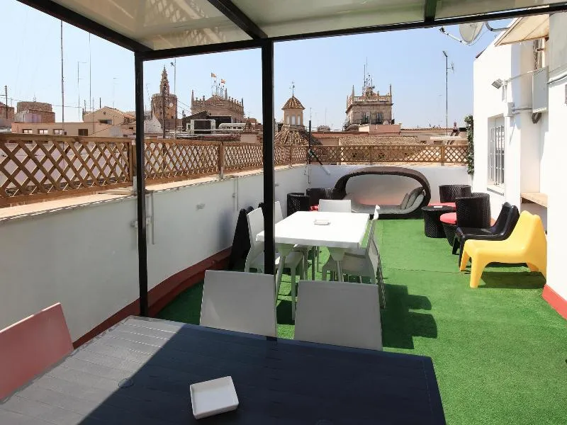 Terrace, room00 Valencia Hostel, Valencia