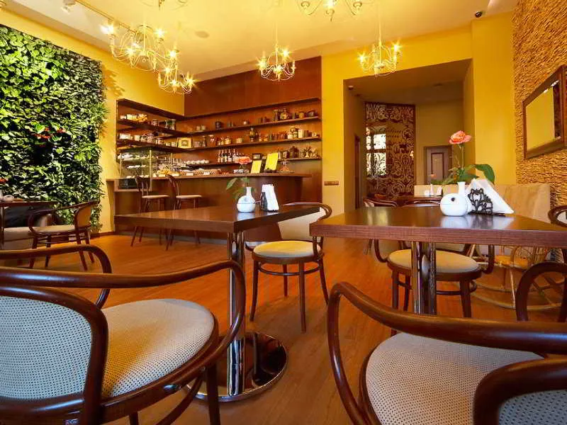 Bar, Garden Palace, Riga