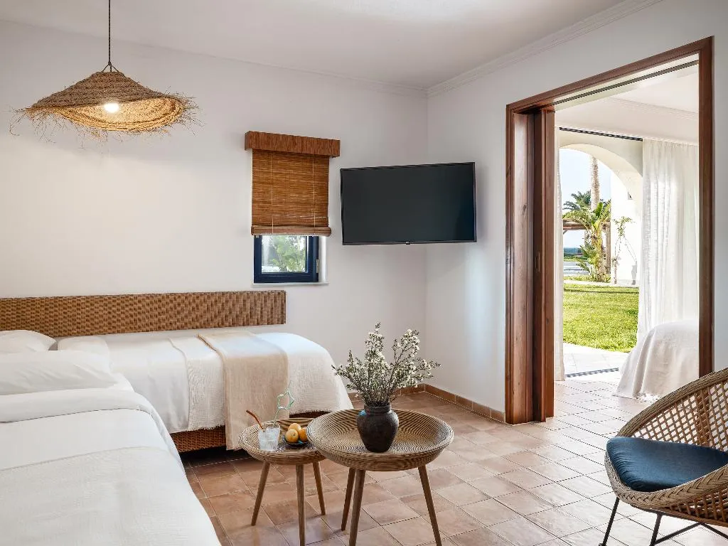 FAMILY ROOM CAPACITY 4 Room, Grecotel Casa Paradiso, Kos