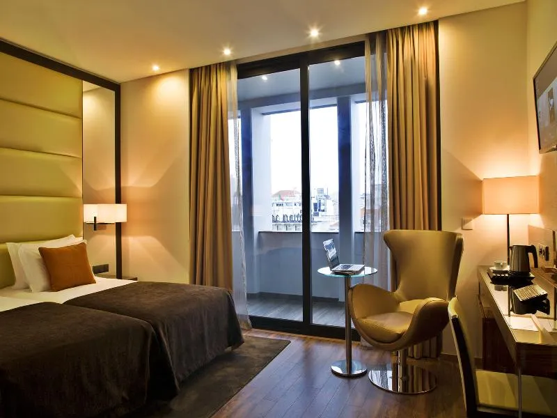 Double or Twin SUPERIOR Room, Turim Av Liberdade Hotel, Lisbon