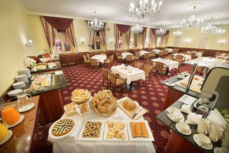 Restaurant, Zvon Design Suites, Prague
