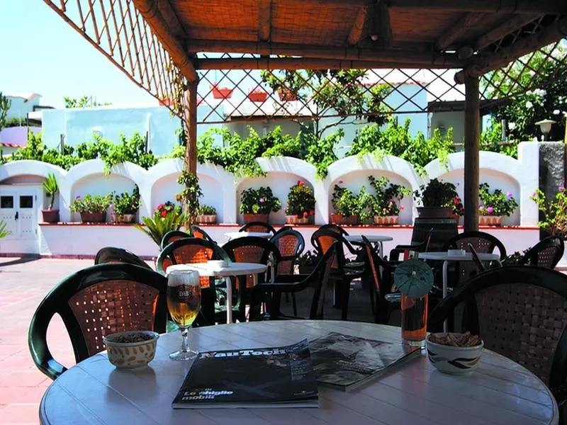 Terrace, Cesotta, Naples