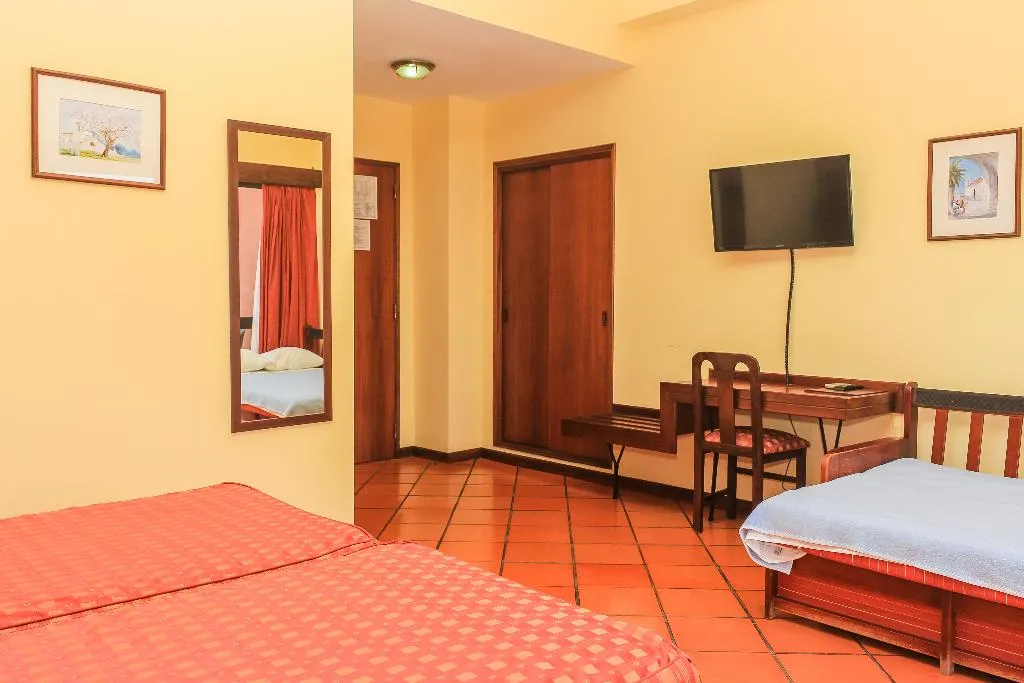 TRIPLE CLASSIC Room, Colina dos Mouros, Algarve