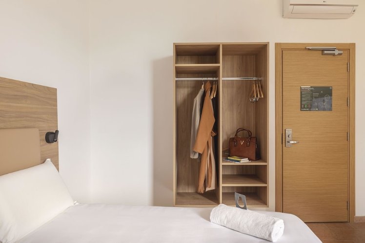 B B Hotel Pomezia Roma, Rome