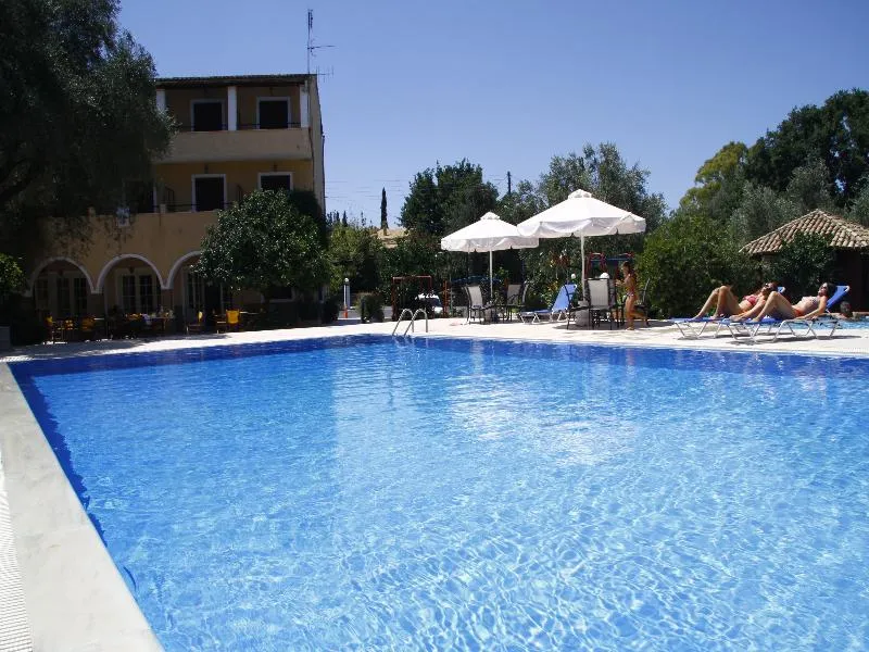 Pool, Bintzan Inn, Corfu