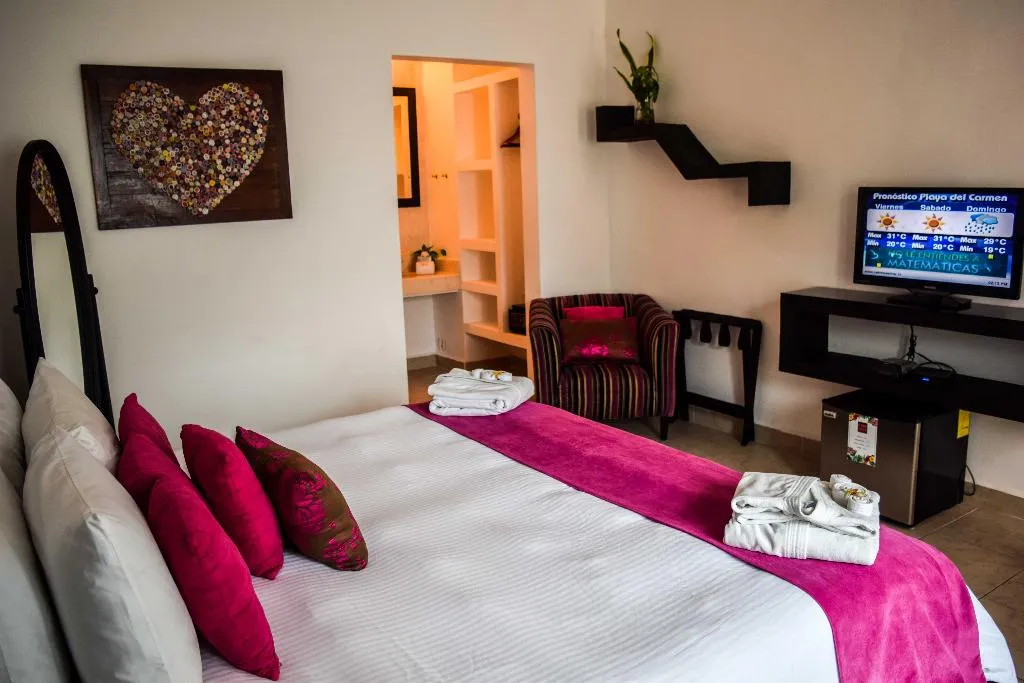 STUDIO KING SIZE BED Room, Casa Ticul, Playa Del Carmen