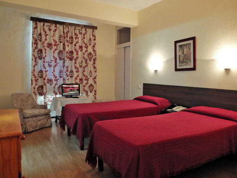 Room, Maga, Tenerife