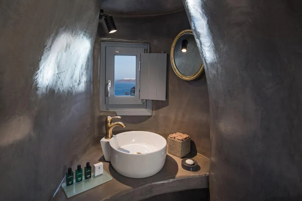 SUITE SEA VIEW HONEYMOON Room, Athina Luxury Suites, Santorini