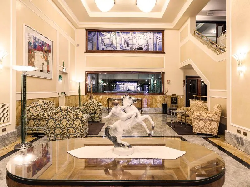 Lobby, Doria Grand Hotel, Milan