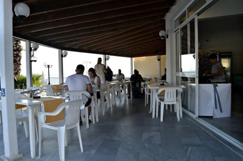 General view, Chryssi Akti / Paradise, Zante