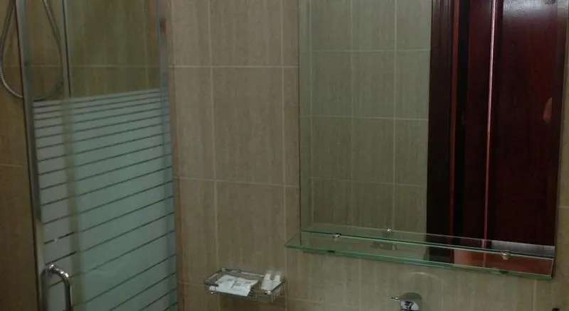 Room, Arvi, Durres