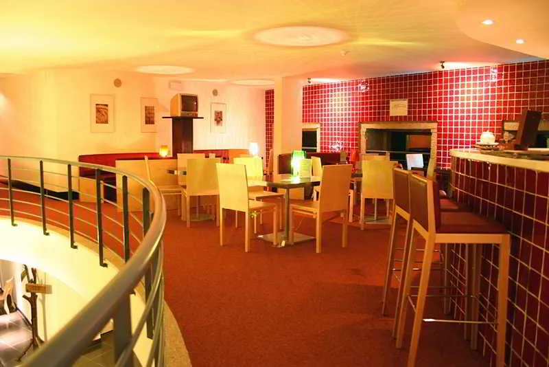 Bar, Principe da Beira, Porto