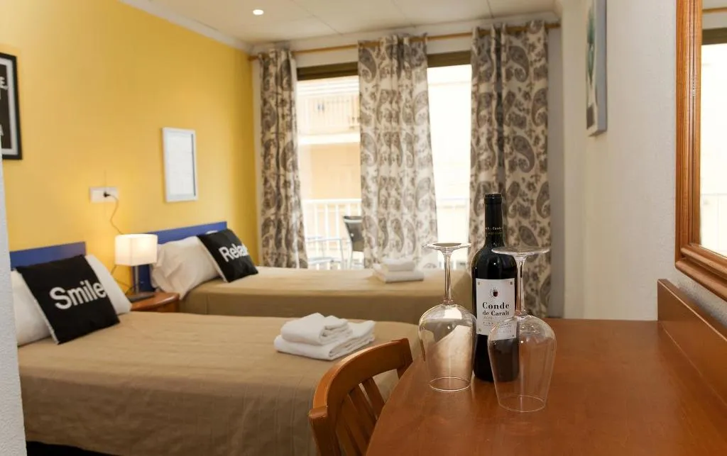 TRIPLE STANDARD Room, The Hostal Tierramar, Majorca