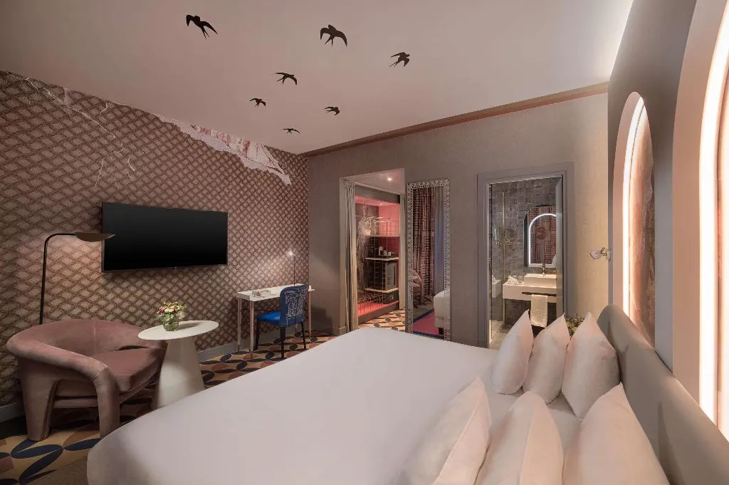 DOUBLE GRAND Room, nhow Roma Vittorio Veneto, Rome