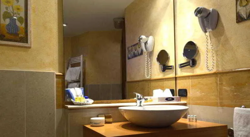 Room, Welcome Hotel, Milan