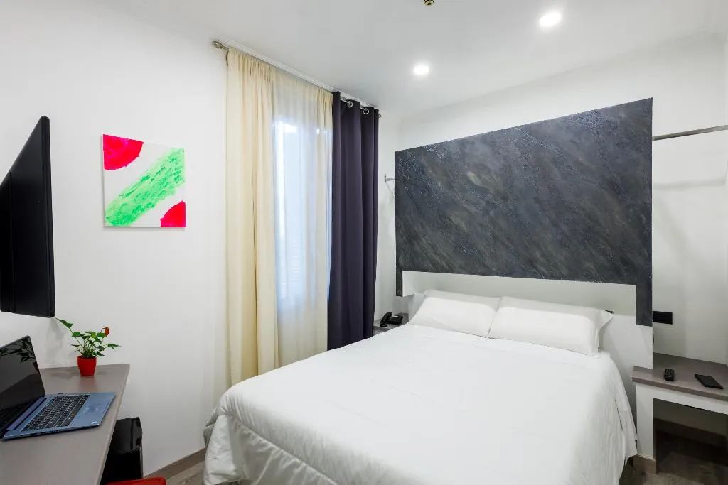 SINGLE ECONOMY Room, Crossroad Hotel, Rome