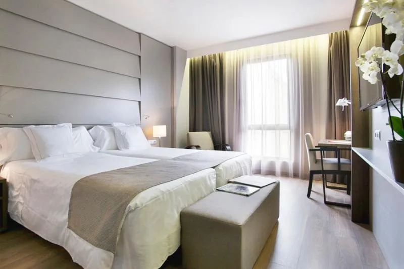 Room, America Barcelona, Barcelona