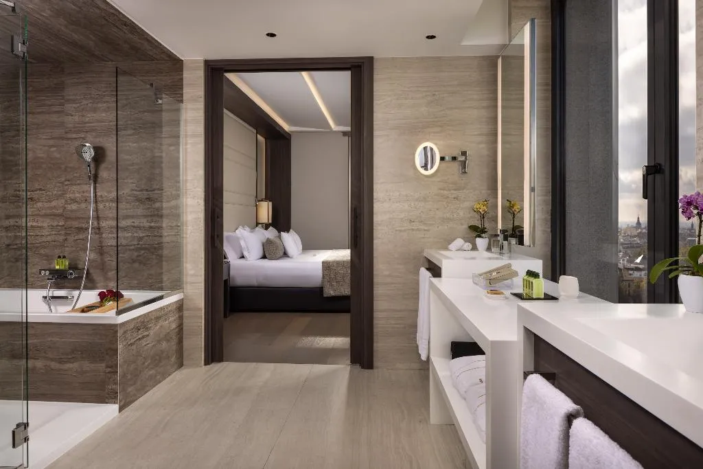 SUITE STANDARD Room, VP Plaza España Design, Madrid