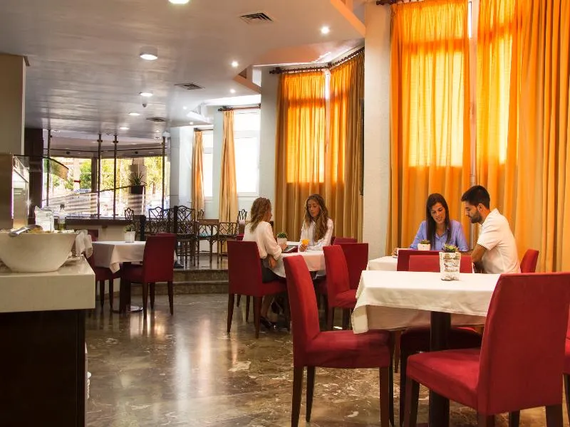Bar, Pasarela, Seville