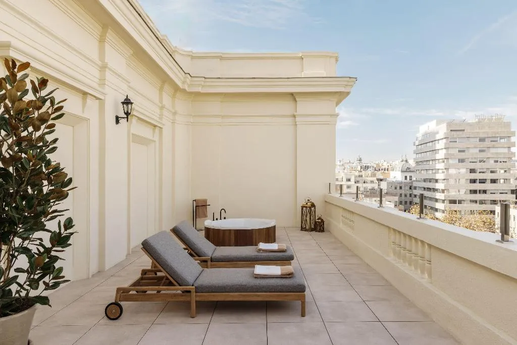 SUITE ONE BEDROOM WITH TERRACE Room, Hotel Fenix Gran Meliá, Madrid