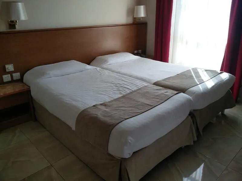 QUADRUPLE STANDARD Room, Allegro Hotel, Malta