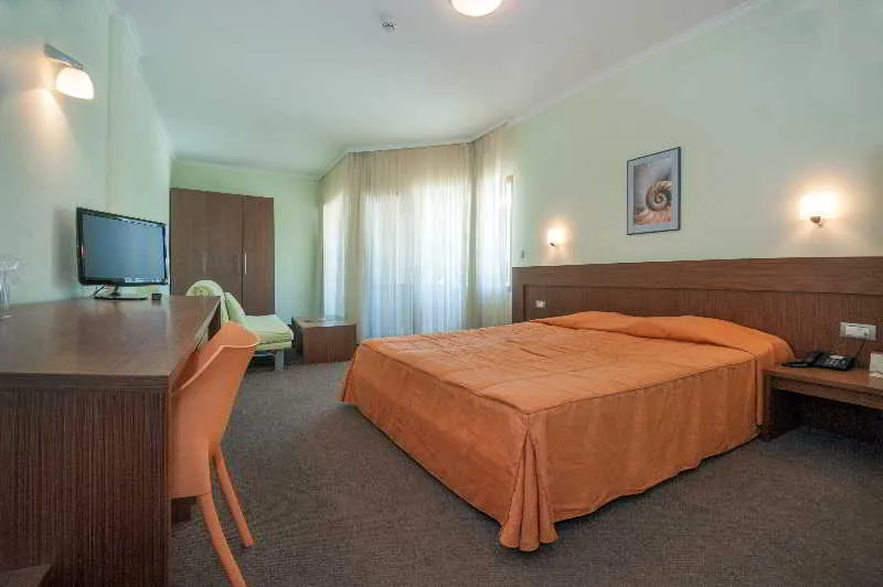 Room, Jeravi, Bourgas
