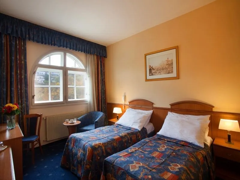 Room, Kavalir, Prague