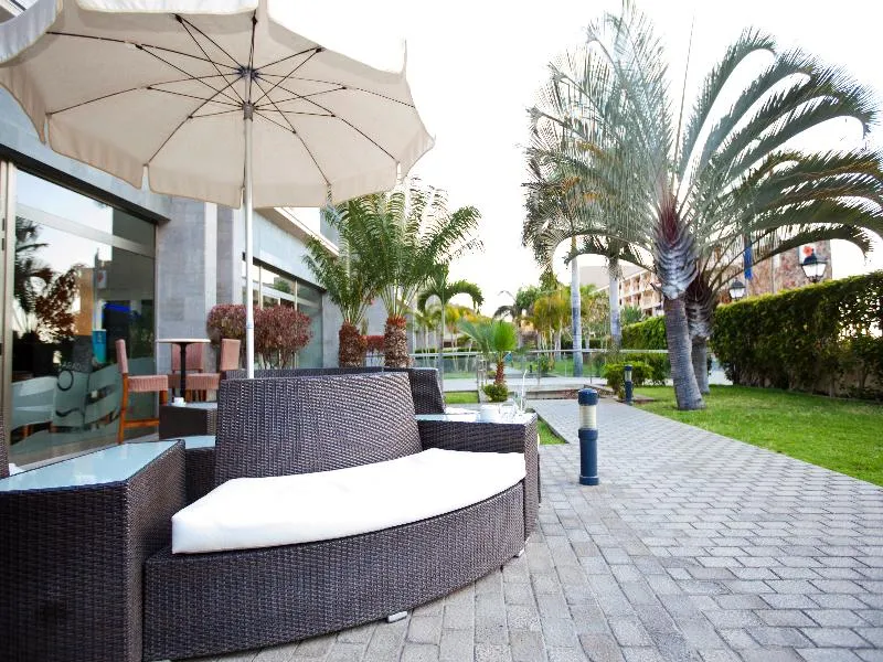 Terrace, Hotel LIVVO Costa Taurito, Gran Canaria