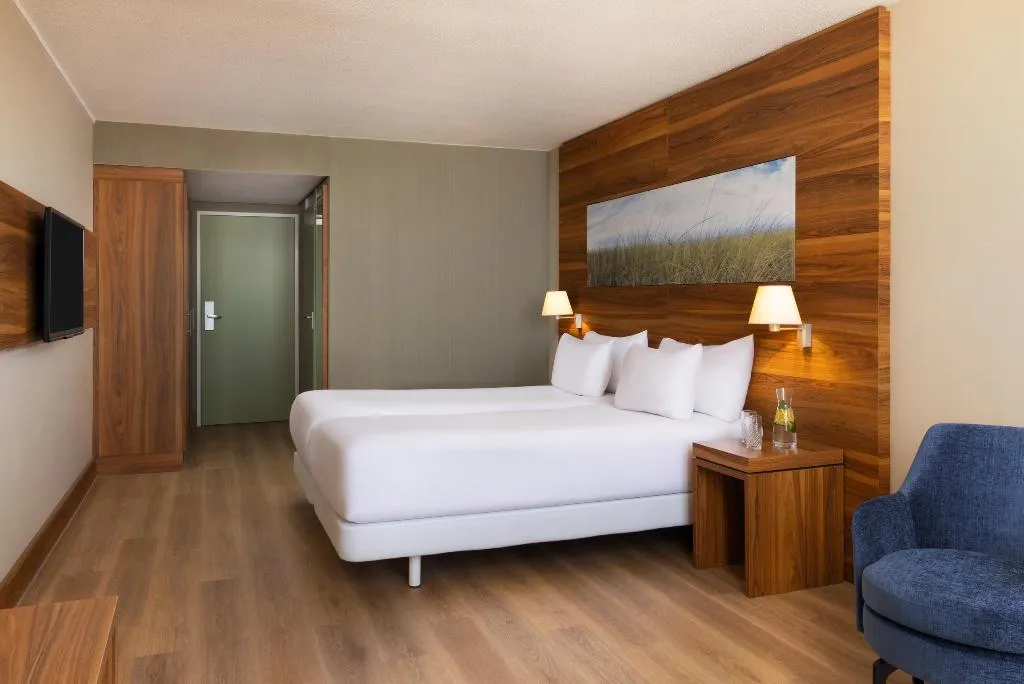 DOUBLE SUPERIOR Room, NH Zandvoort, Amsterdam