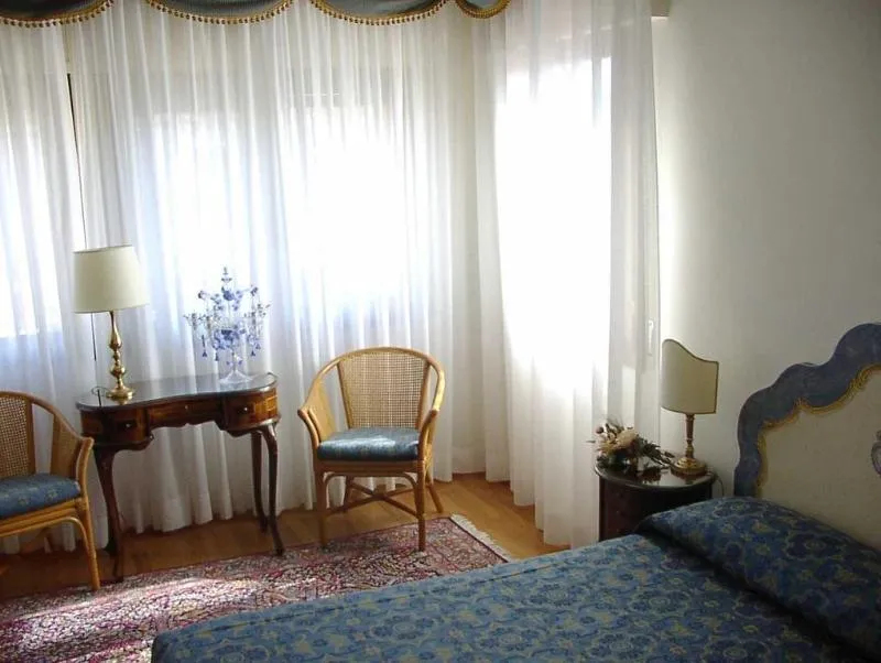 Room, San Marco Palace, Venice