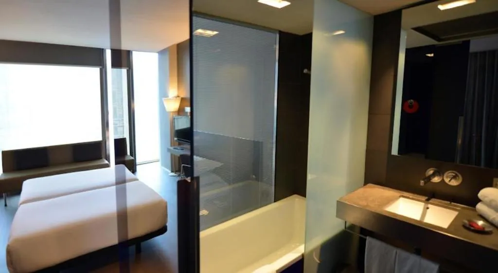 DOUBLE STANDARD Room, Soho, Barcelona