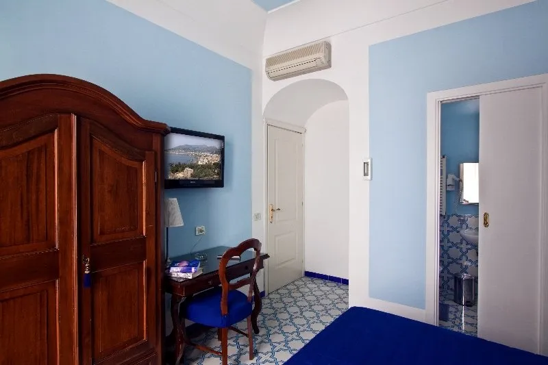 Room, Hotel Mignon, Naples