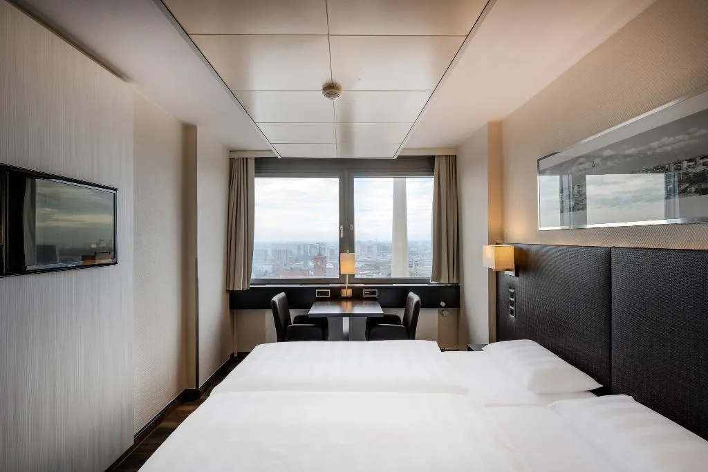 Room, Park Inn by Radisson Berlin Alexanderplatz, Berlin