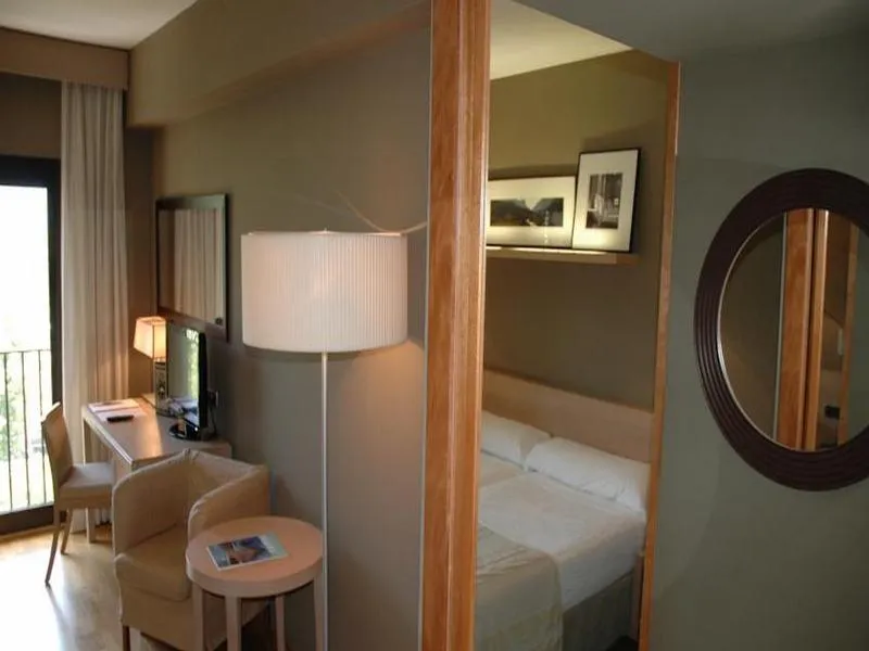 Room, Parador de la Seu d'Urgell, Costa Brava