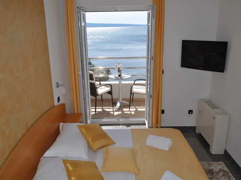 Room, Sunce, Split