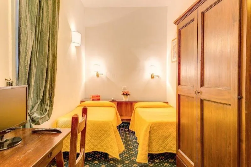 Room, Hotel San Giorgio & Olimpic, Florence