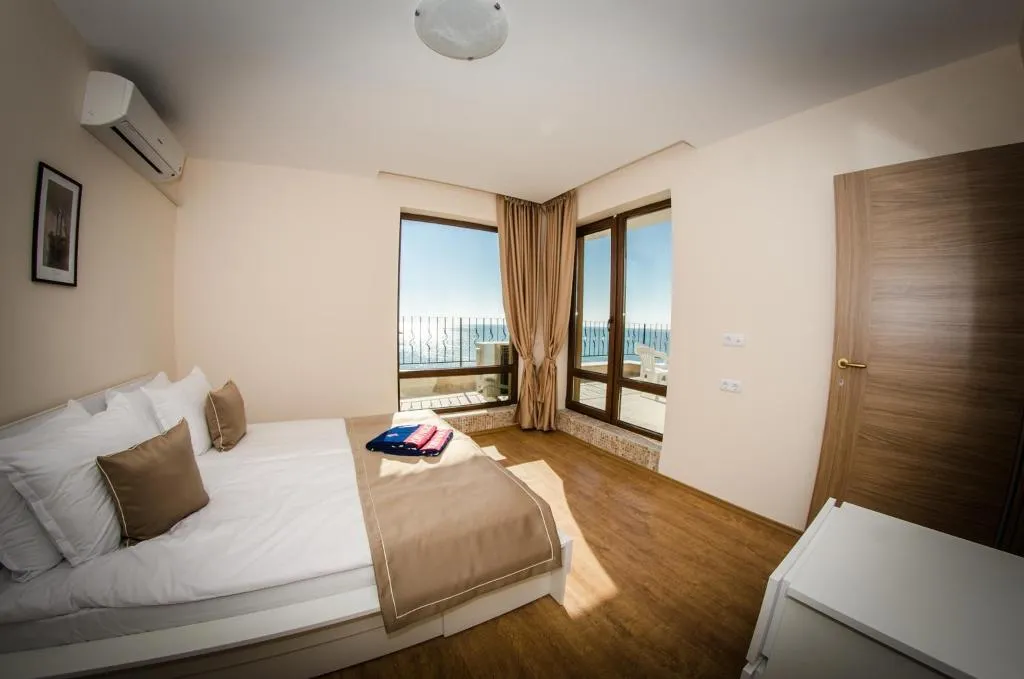APARTMENT THREE BEDROOMS Room, Premier Fort Beach Hotel, Bourgas