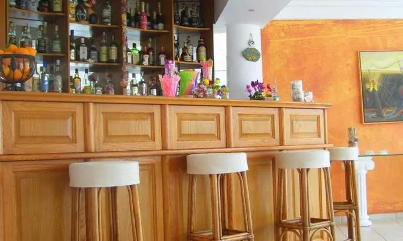Bar, Pallatium Apartments, Crete