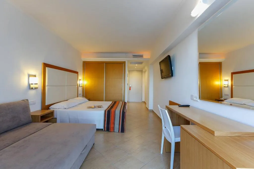Double or Twin DELUXE Room, Sun Palace, Rhodes
