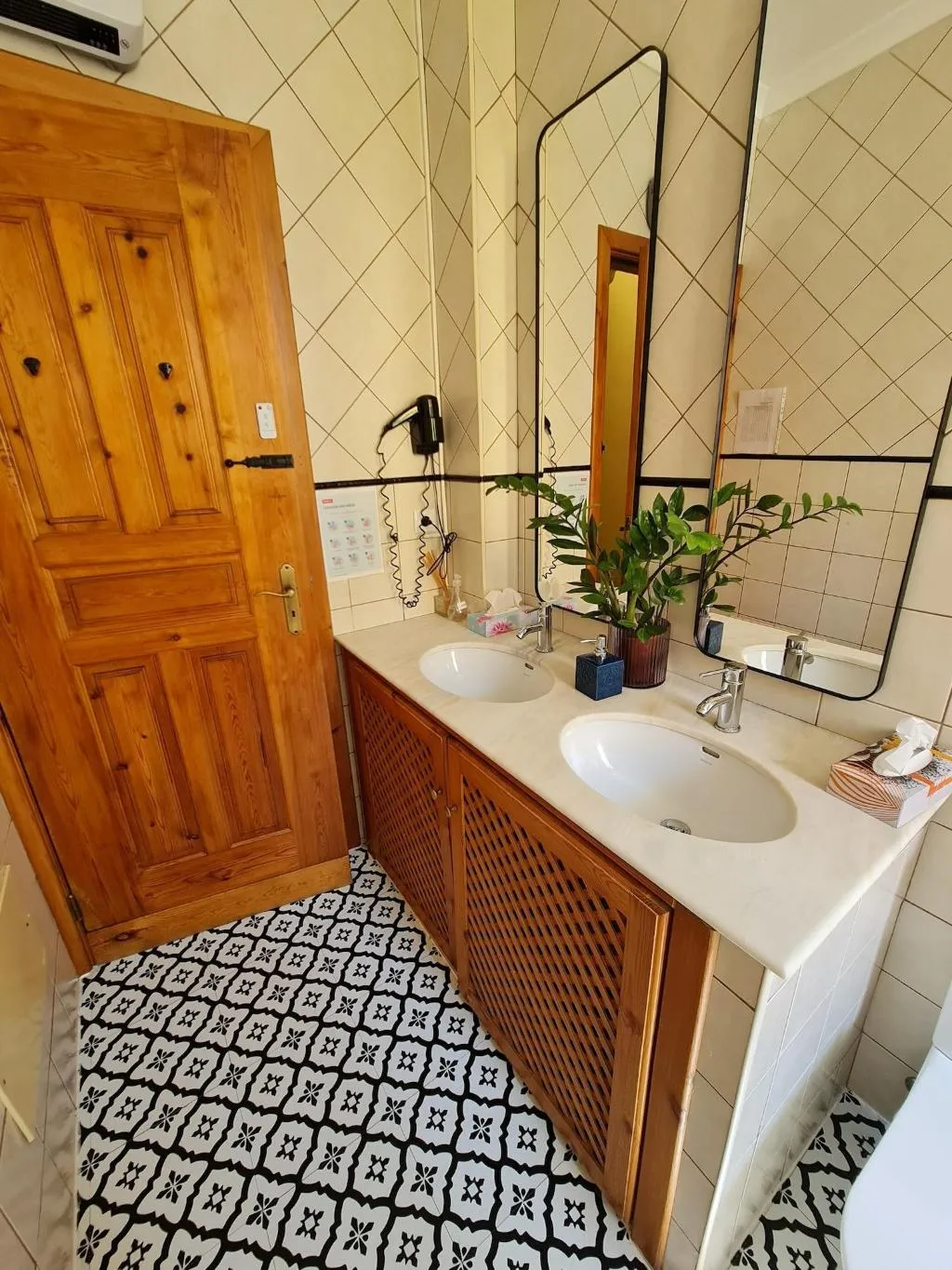 Room, Sunlight House, Algarve