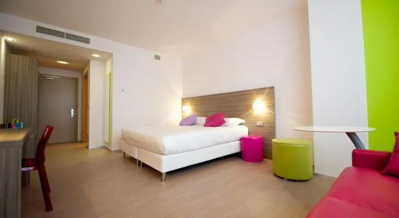 TRIPLE STANDARD Room, Mercure Venezia Marghera, Venice