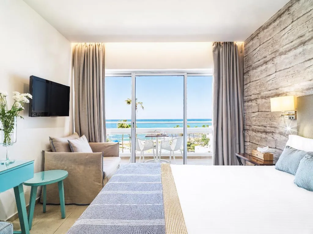 Double or Twin SEA VIEW Room, Leonardo Plaza Cypria Maris Beach Hotel & Spa, Cyprus