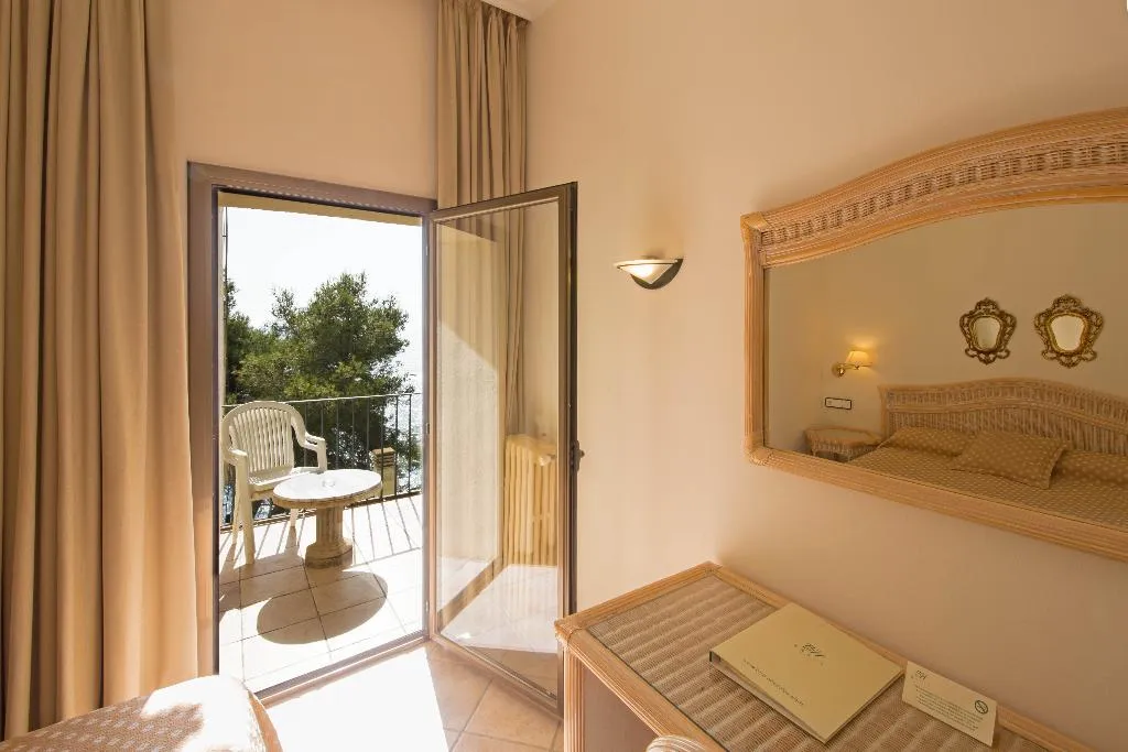 DOUBLE SINGLE USE SUPERIOR Room, Cap Roig, Costa Brava