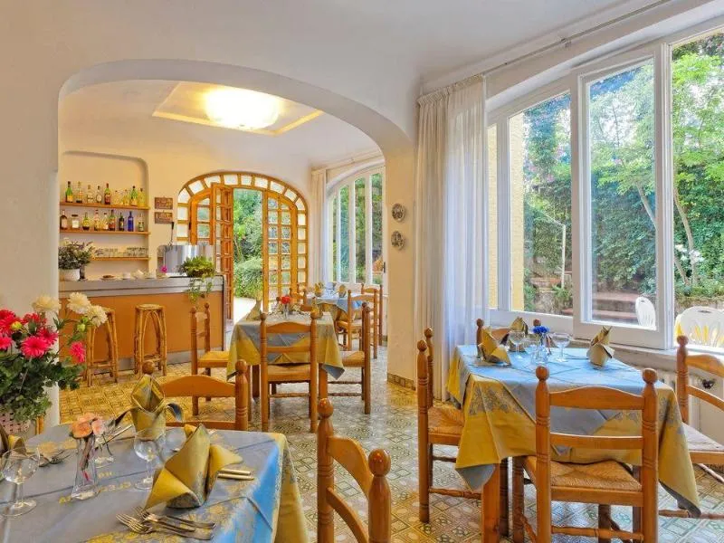 Restaurant, Hotel Cleopatra, Naples
