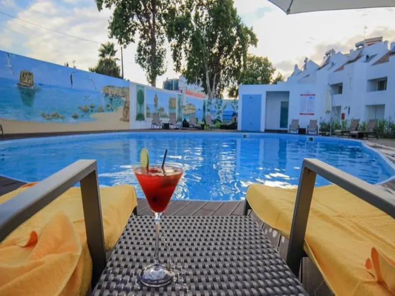 Pool, Lagoa Apartment Hotel, Algarve