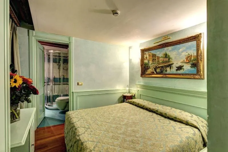 Room, Palazzo La Scala, Venice
