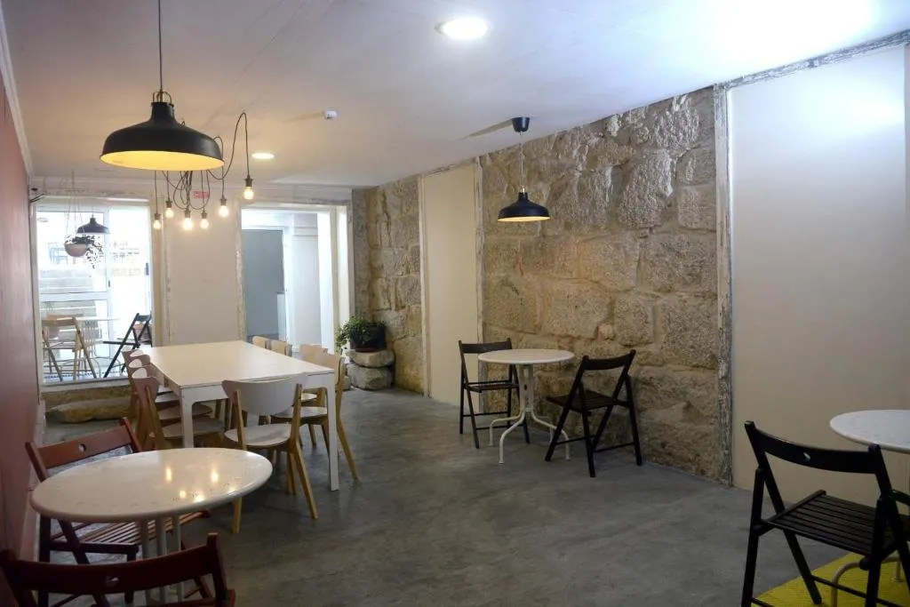 General view, O2 Hostel, Porto